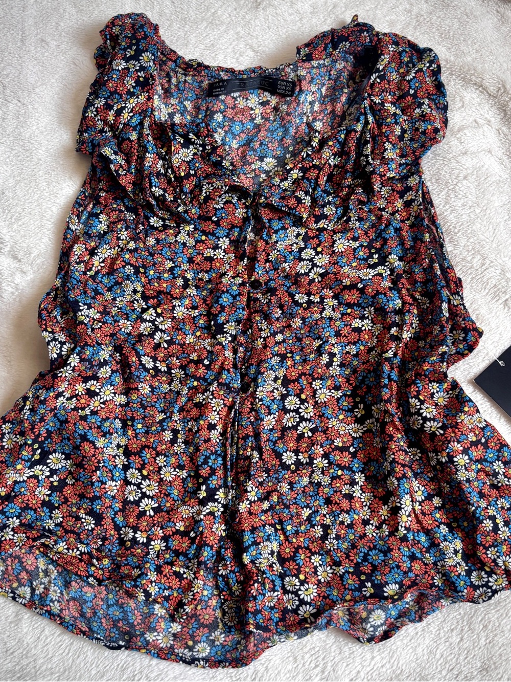Zara Trafaluc XS NWT Ditsy Floral Ruffle Button Front Cottagecore Blouse Top